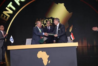 بنك مصر يوقع اتفاقية جديدة مع الأوروبي لإعادة الإعمار والتنمية