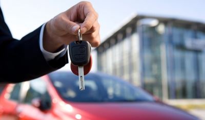 تعرف على التفاصيل الكاملة لقرض السيارة بضمان المرتب من بنك HSBC