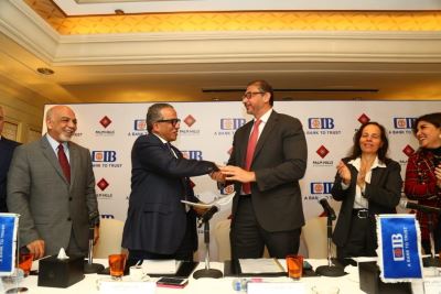 صور: البنك التجاري الدولي يوقع قرضا بـ 1.1 مليار جنيه مع شركة بالم هيلز للتعمير