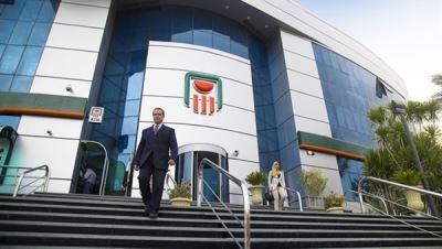 عاجل| "الأهلي المصري" يخفض الفائدة 1% على الشهادات البلاتينية