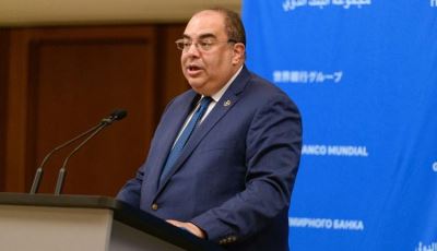 بعد انتهاء فترة عمله.. البنك الدولي يكرم "محي الدين"