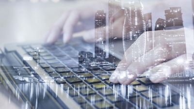 أبو الفتوح: الأهلى يسعى لتفعيل التكنولوجيا المالية فى كافة الخدمات المقدمة