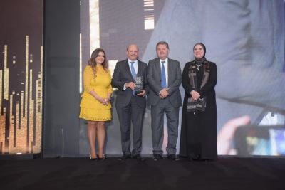 صور| «قناة السويس» ضمن أفضل 100 شركة رائدة في السوق المصرية