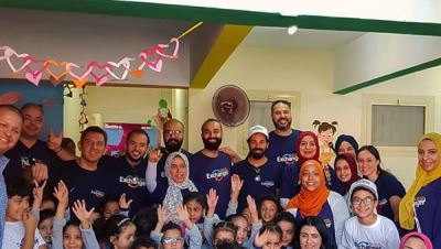 صور| موظفو الإمارات دبي يرسمون البسمة على وجوه الأيتام