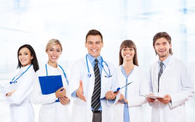 يصل إلى 2000000 جنيه.. تفاصيل قرض الأطباء و الصيادلة في 11 بنكا