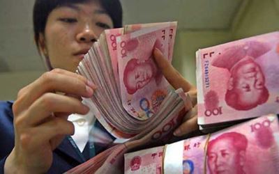 احتياطي النقد الأجنبي للصين ينخفض لأقل مستوى في 17 شهرا في مارس مسجلا 3.06 تريليون دولار