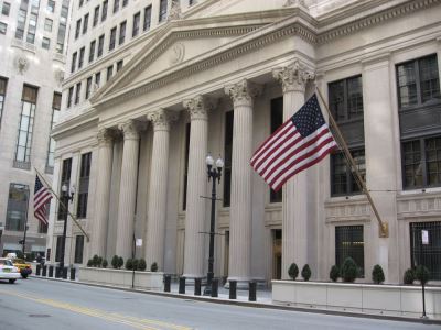 اجتماع عاصف لـ «الاحتياطي الفيدرالي» غدا.. الأسواق تنتظر توقعاته لآفاق الاقتصاد الأمريكي