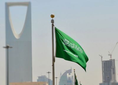 البنوك السعودية تعيد فتح فروعها.. وتتيح جميع خدماتها إلكترونيا