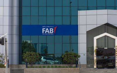 "أبوظبي الأول" يطلق تقنية FAB eSign للتوقيع الرقمي الآمن