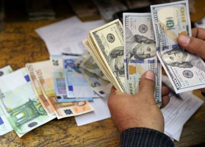 انخفاض سعر الدولار في 5 بنوك بمستهل تعاملات اليوم الإثنين