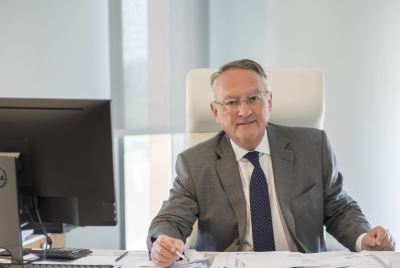 كريدي أجريكول يؤجل مديونية 120 ألف تسهيل ويسجل 45% ارتفاعًا بالمعاملات الرقمية