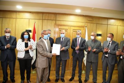 «تنمية المشروعات» يضخ 1.1 مليار جنيه لتمويل 55 ألف مشروع بقنا