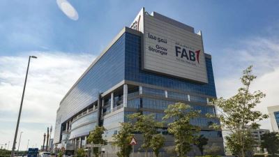 «أبوظبي الأول» يبحث التنازل عن رخصة بنك الخليج الأول مقابل حصة بأول مصرف رقمي إماراتي