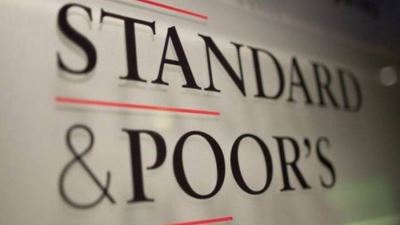 ستاندرد آند بورز: بنوك الخليج ستشهد عهدًا جديدًا للتأقلم مع تراجع الربحية