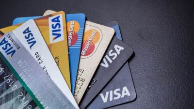 بطاقات فيزا جولد الائتمانية من بنكي الأهلي ومصر «التفاصيل الكاملة»