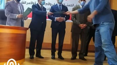 بنك القاهرة يوزع شيكات قروض حسنة على المستحقين بمحافظة كفرالشيخ «صور»