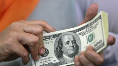 سعر الدولار اليوم الأربعاء 10-3-2021 بمستهل التعاملات في البنوك