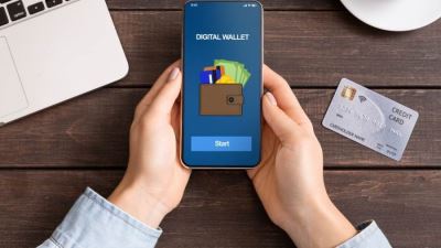 المركزي يصدر ضوابط وشروط الادخار الرقمي عبر الهاتف المحمول