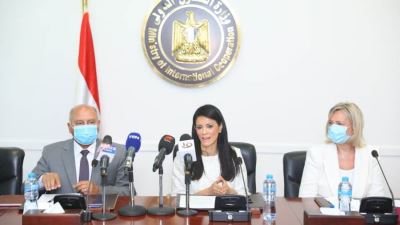 المشاط توقع اتفاقية مع بنك التنمية الإفريقي بـ145 مليون يورو لتطوير السكك الحديدية