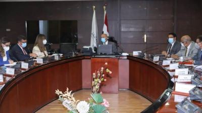 وزير النقل يبحث مع البنك الأوروبي لإعادة الإعمار الموقف التنفيذي للمشروعات المشتركة