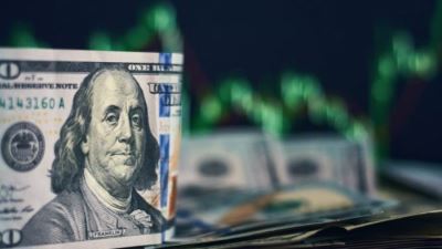 سعر الدولار اليوم الأحد 4-7-2021 بختام التعاملات في البنوك