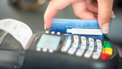 المركزي يكشف عن ضوابط حصول البنوك على ترخيص تفعيل خدمة الإيداع والسحب النقدي