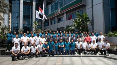 عكاشة وأبوالفتوح يكرمان مجلس إدارة نادي البنك الأهلي على أدائهم بالدوري الممتاز «صور»