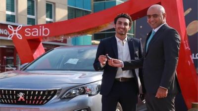 بنك saib يسلم سيارة للفائز بالجائزة الكبرى لحساب الدهب «صور»