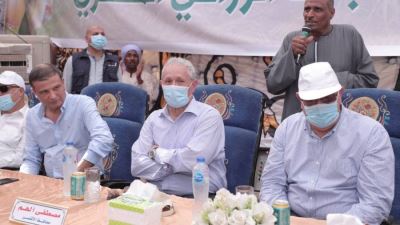 البنك الزراعي يمول تجربة زراعة القصب بالشتلات والري الحديث والطاقة الشمسية بالصعيد «صور»