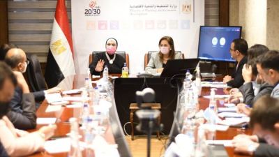 التخطيط والتجارة يناقشان توفير فرص عمل بقرى «حياة كريمة» بالتعاون مع البنك الزراعي