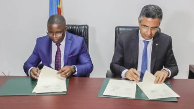 البريد يوقع بروتوكول تعاون مع نظيره الكونغولي بمجال تطبيقات التجارة الإلكترونية