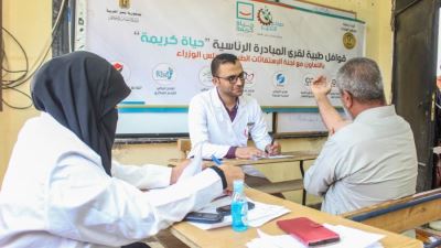 قافلة صناع الخير و«استغاثات الوزراء» والبنك الأهلي تكشف على 1063 مواطنًا بالواحات «صور»