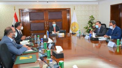 شعرواي يتابع مع محافظي الصعيد ووفد البنك الدولى مستجدات برنامج التنمية المحلية