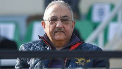 نصار يكرم البطلة دينا الذملي لحصولها على المركز السابع بارالمبي «صور» 