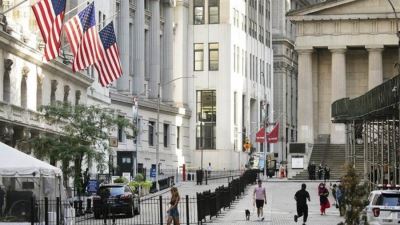 بلومبرج: التضخم بالولايات المتحدة يقترب من أعلى مستوى في 40 عامًا