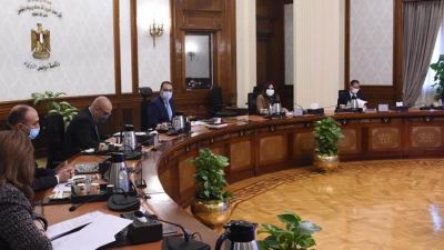 مدبولي يناقش التعديلات المقترحة لقواعد تنظيم الصناديق العقارية بحضور وكيل محافظ المركزي