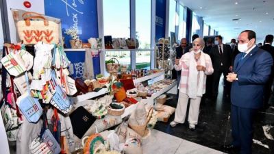 رسالة تشجيع من الرئيس لشباب الفنون والحرف التراثية على هامش منتدى شباب العالم 