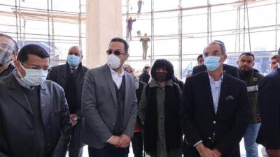  وزير الاتصالات يتفقد الأعمال الإنشائية بمدينة المعرفة ومقر الوزارة بالعاصمة الإدارية