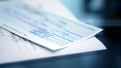 ما هو الفرق بين الشيك والكمبيالة؟