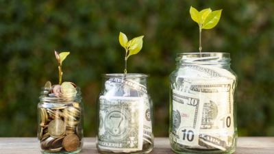 أعلى 10 حسابات توفير بعائد شهري بالدولار في البنوك 2022