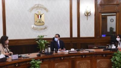 مدبولي يتابع جهود صندوق مصر السيادي في جذب الاستثمارات للقطاعات الاقتصادية المختلفة