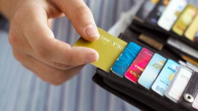 بطاقات الخصم من بنك أبوظبي التجاري تقدم 5% كاش باك لدى محلات السوبر ماركت