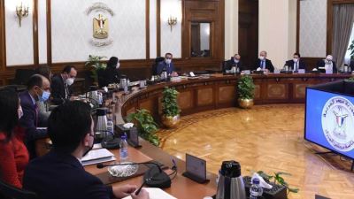 مدبولي: إعداد قائمة بالسلع الأساسية لإرسالها للبنك المركزي لتيسير إتاحة استيرادها