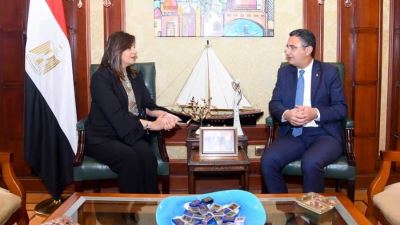 نبيلة مكرم: خدمة التحويلات النقدية بالتعاون مع المركزي تساعد على زيادة النقد الأجنبي