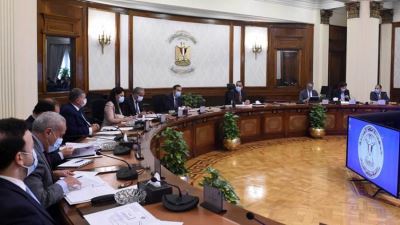 مدبولي يترأس اجتماع المجموعة الوزارية الاقتصادية بحضور نائبي محافظ المركزي