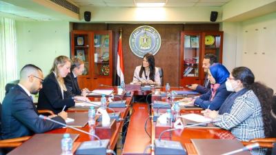 المشاط تبحث مع نائب رئيس البنك الآسيوي للاستثمار التعاون في مجال التحول الأخضر