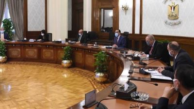 مدبولي يتابع إجراءات تنشيط قطاع التمويل العقارى بحضور نائب محافظ المركزي 