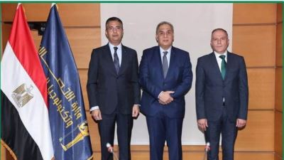 البريد يوقع اتفاقية تعاون مع الاتصالات لإصدار كارت المواطن الموحد