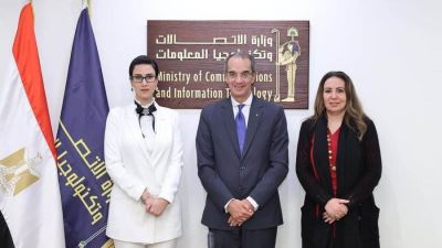 وزير الاتصالات يشهد توقيع بروتوكول تعاون لتنفيذ مبادرة "حياة كريمة رقمية"