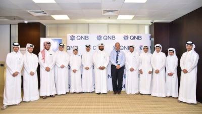 QNB ينظم ورشة تدريبية لطلاب مدرسة قطر للعلوم المصرفية وادارة الاعمال